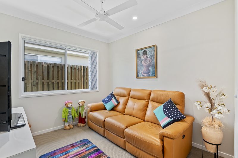 Bright & Spacious 2 bedroom Home + Study