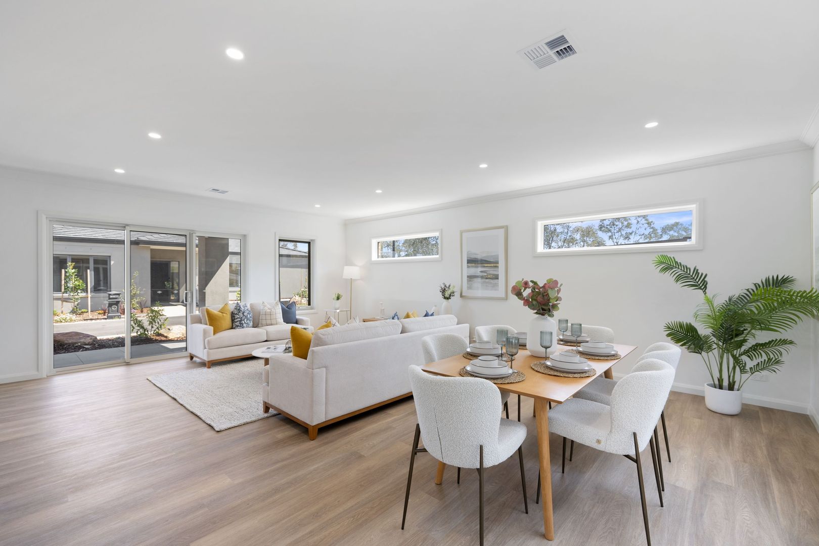 Single level stand alone villa