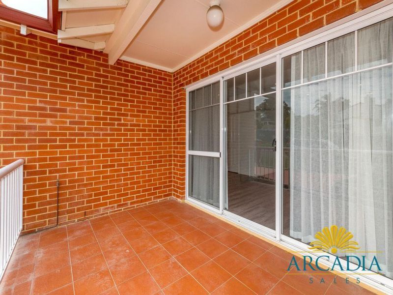 THE BEAUMONT SWANBOURNE - Top Floor 3 Bedroom North Facing Balcony