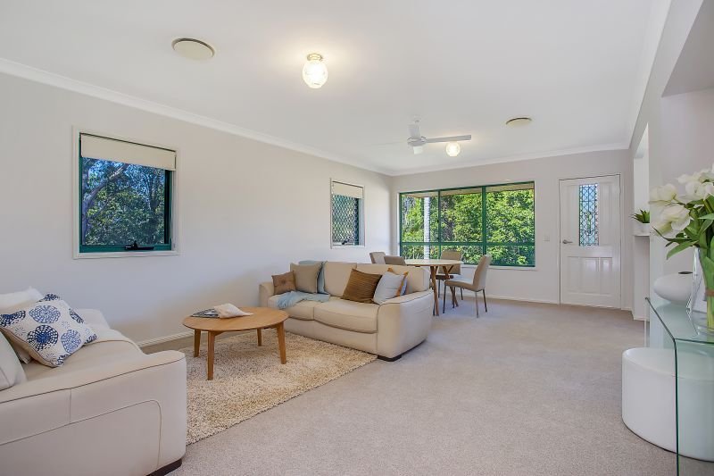 Upper-level 2-bedroom, 2-bathroom villa - under renovation