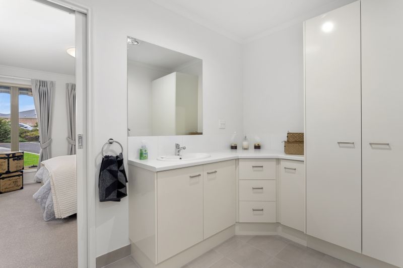 Over 55's living at The Lakes Estate - TWO WEEK TRIAL STAY AVAILABLE