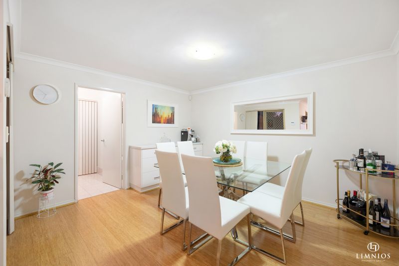 Super Spacious Townhouse!