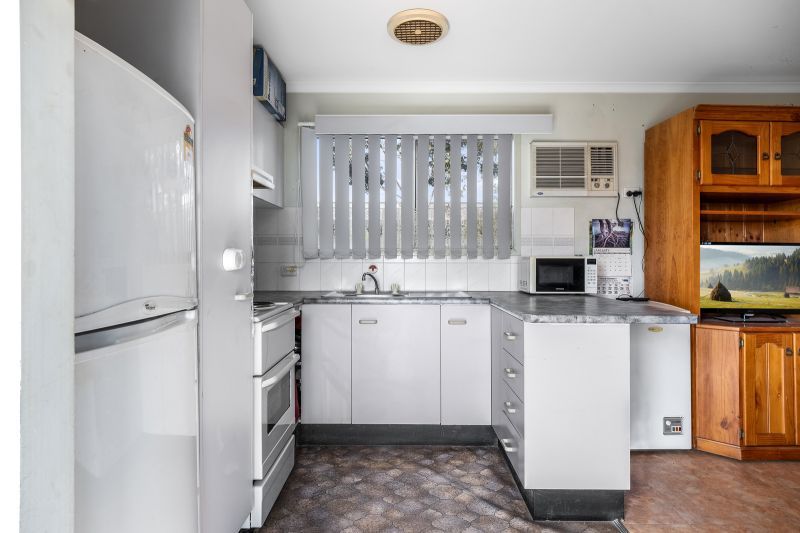 Perfect Renovation Opportunity!