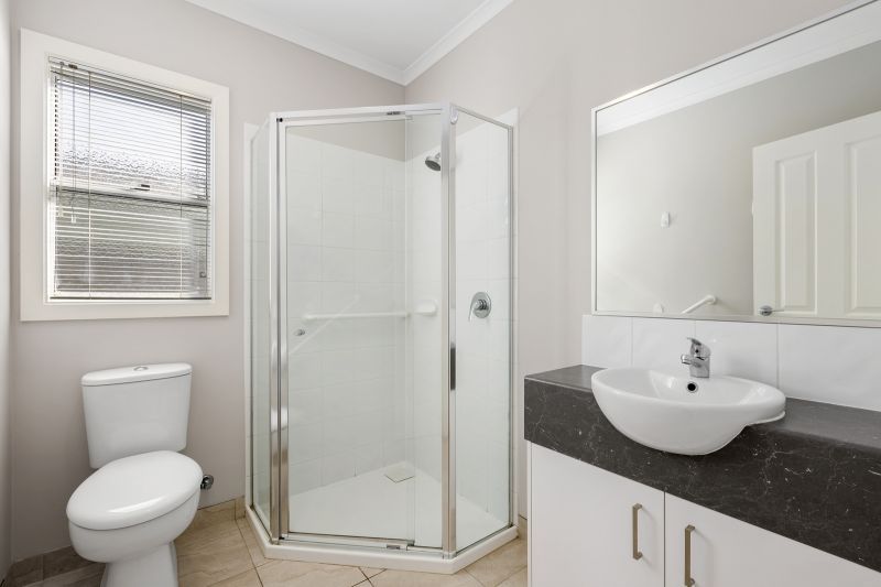 Charming Open-Plan Living with Alfresco Entertaining Spaces