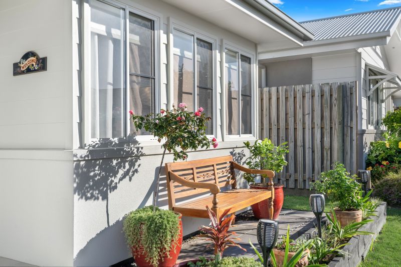 Simplicity & Style – Elegant Two-Bedroom Home with Study