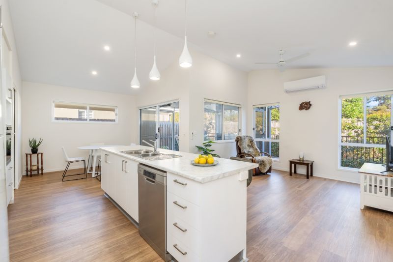 Relax in Style - Spacious Alfresco Living