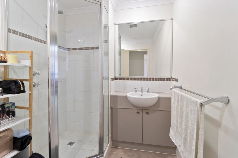 Central Living & Resort Style!