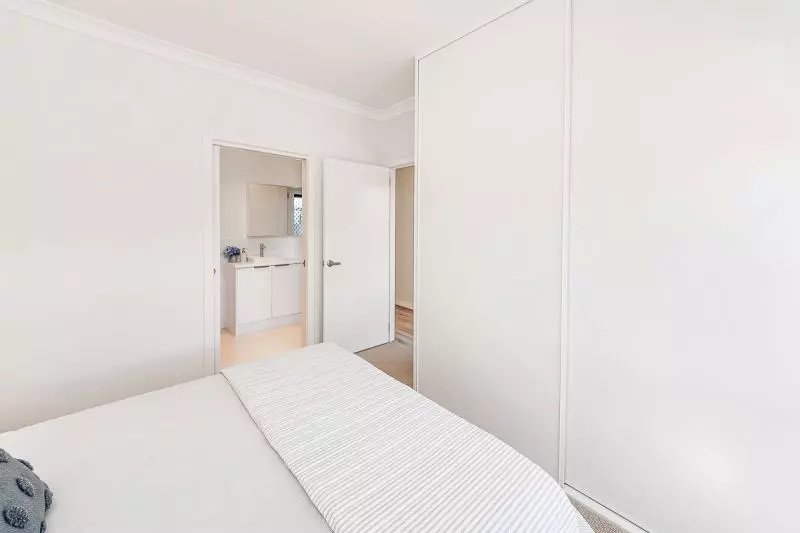 Contemporary 2 Bedroom Newly Built Home