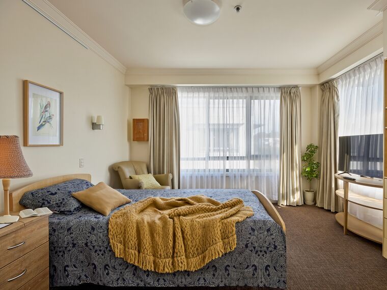 Goodhew Gardens + Bay Breeze