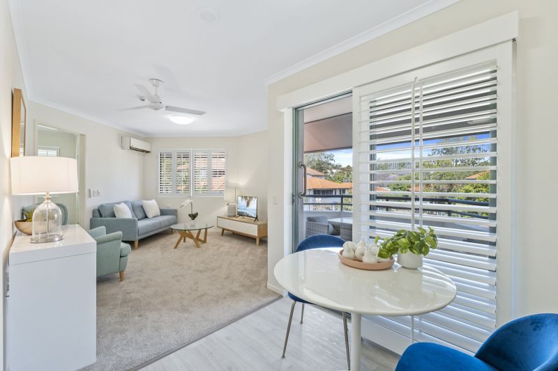 Superbly spacious apartment with garden views