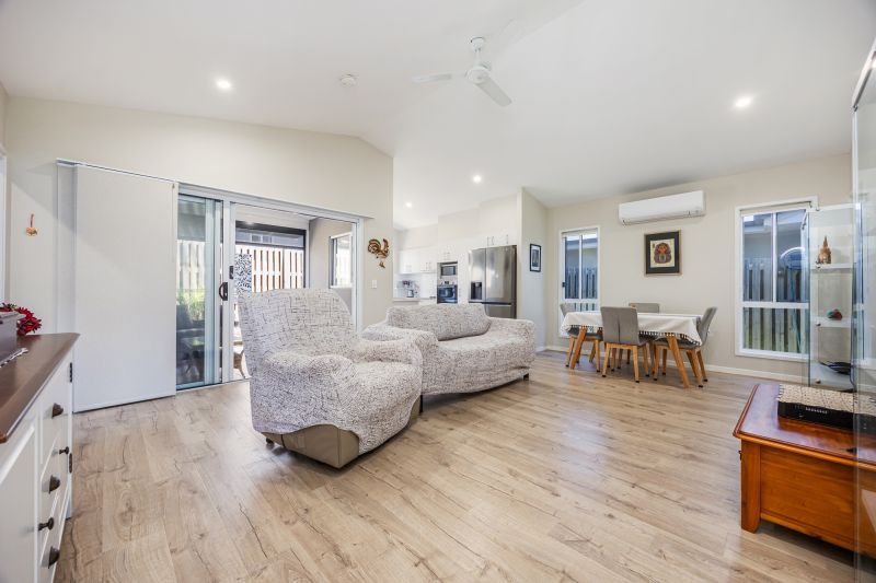 Simplicity, Comfort & Modern Alfresco Living