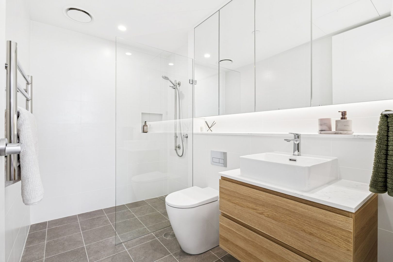 Augusta - 224/25 Memford Way Flagstaff Hill SA