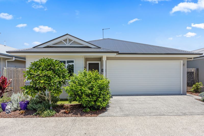 Simplicity, Comfort & Modern Alfresco Living