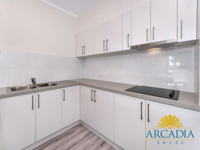 THE BEAUMONT SWANBOURNE - Top Floor 3 Bedroom North Facing Balcony