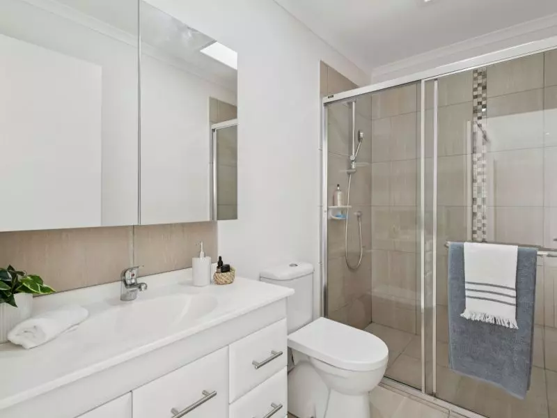 DEPOSIT TAKEN - Light-filled 3-Bed Unit in Prime location at Morven Manor