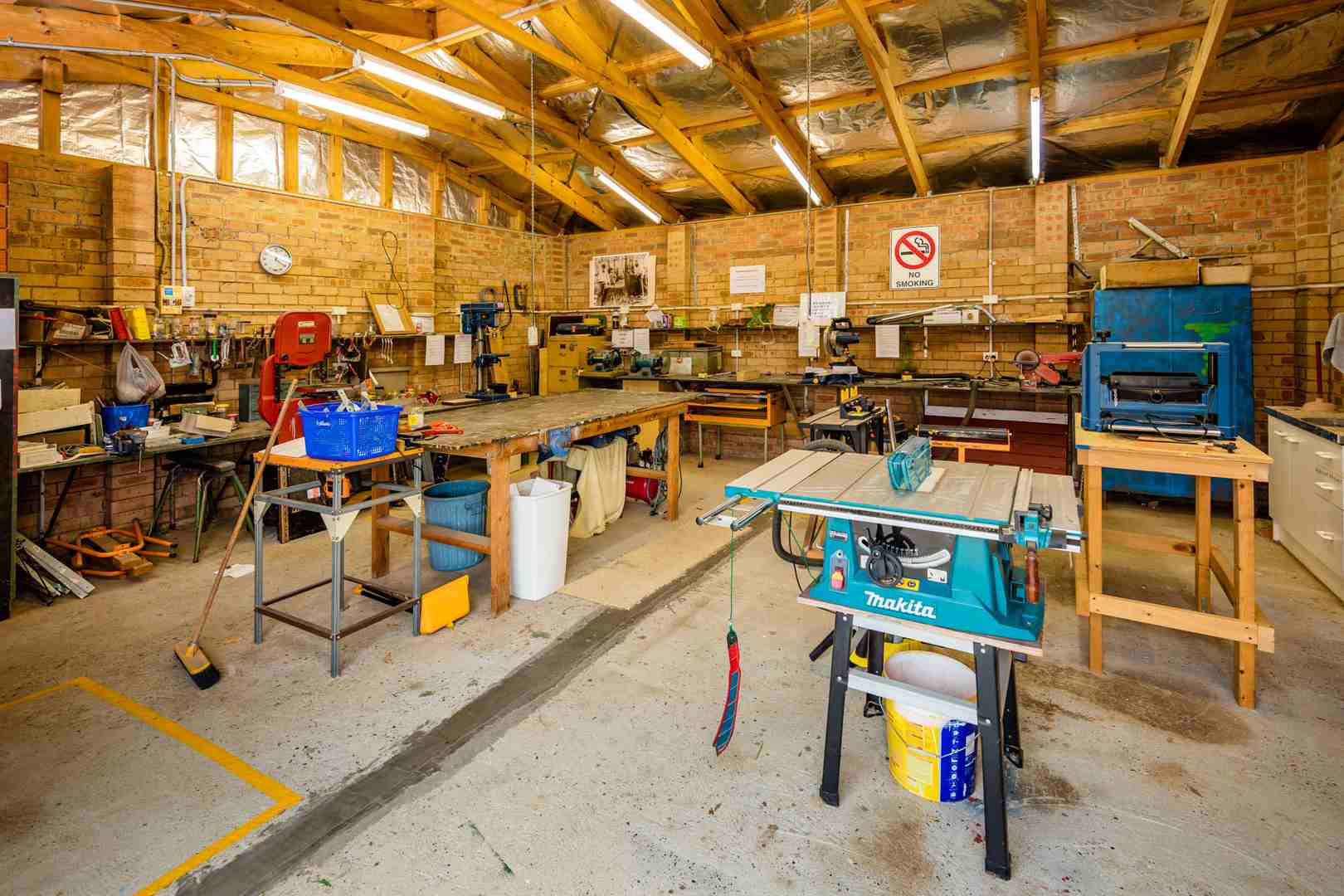 Lakeside Retirement Village