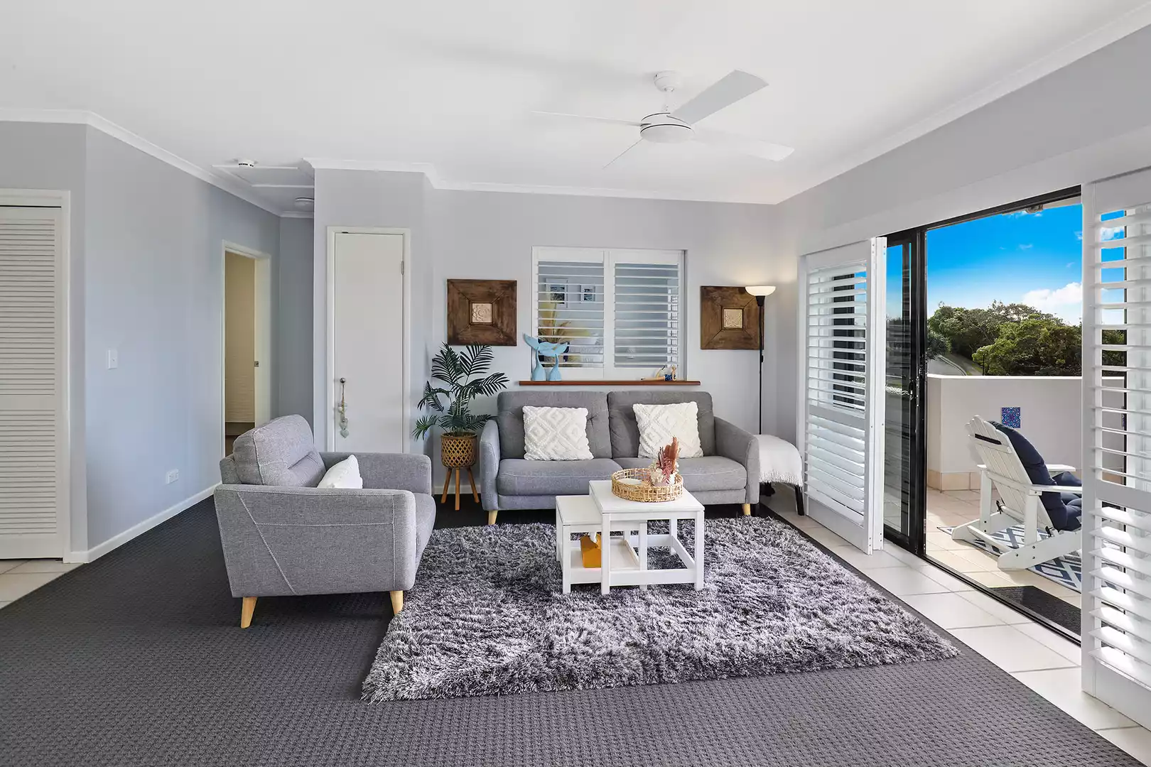 UNBEATABLE VALUE - Coolum Beach Living: Fully Furnished & Ready for You!