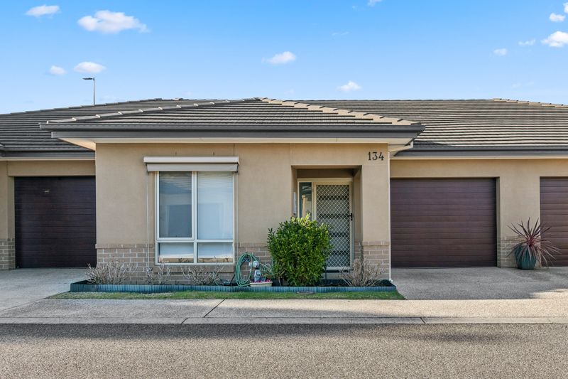 Stylish Villa with Fresh Updates and Leafy Courtyard