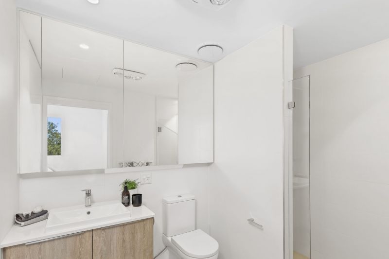 Comfortable living in the heart of Springfield