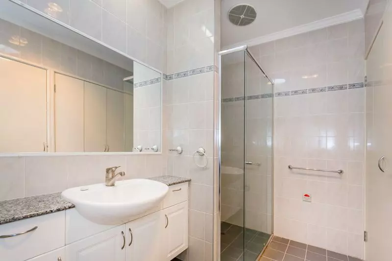 Beautifully appointed east facing apartment