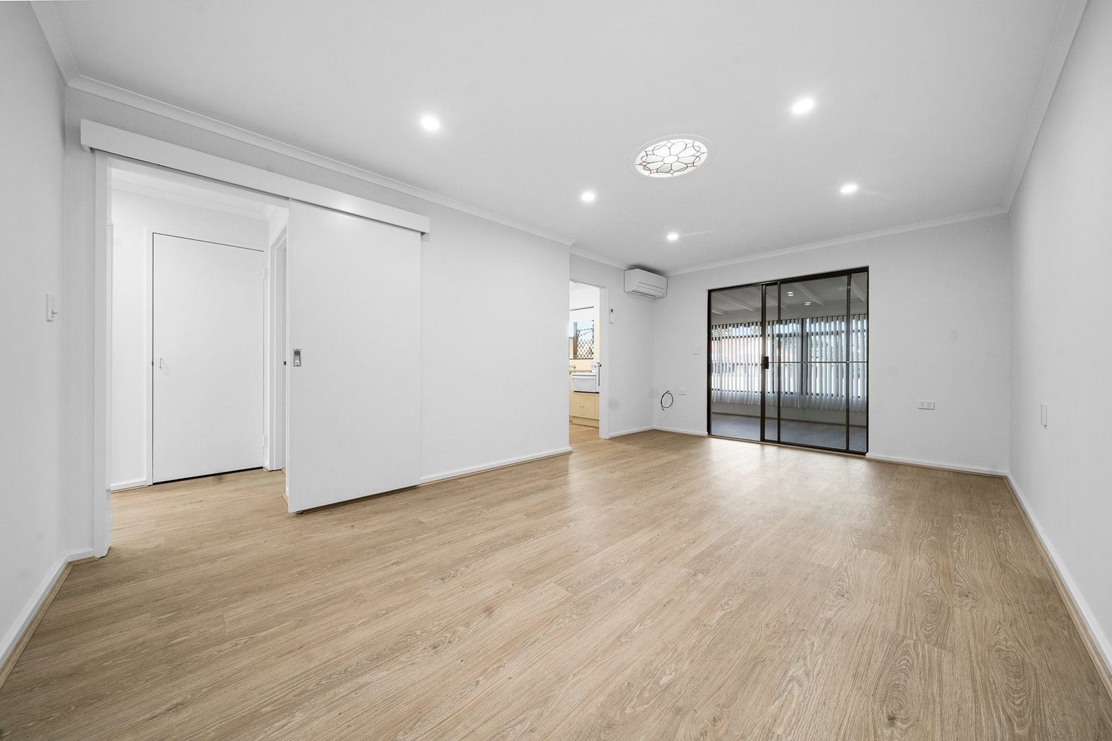SOLD - Well Presented Unit with Bowling Green Views