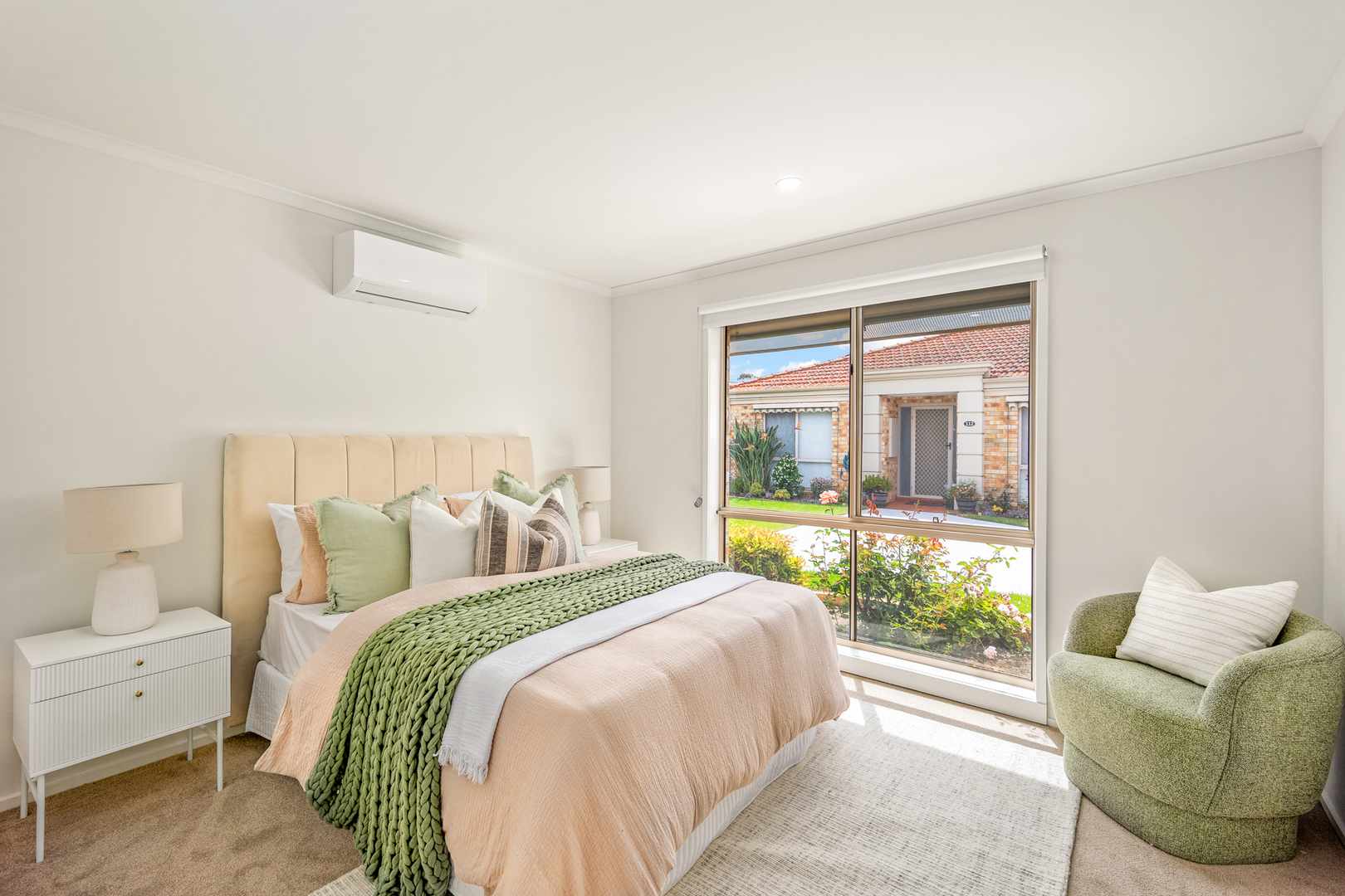 Gorgeous Villas, Close to Everything, Great Community, Keilor Village