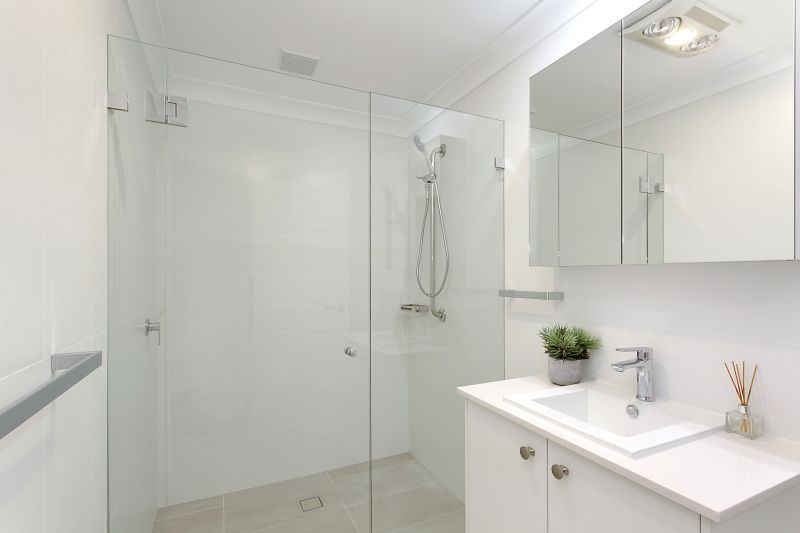 Bright and tranquil with wrap-around balcony