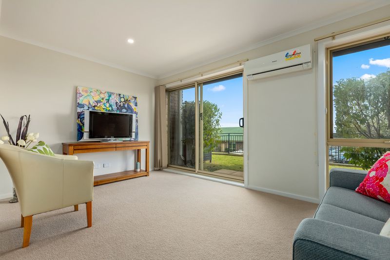 Easy Living Overlooking Peaceful Courtyard Gardens