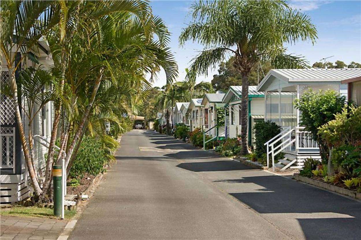 The Palms Village - Over 50's 'Pet Friendly' Lifestyle Village