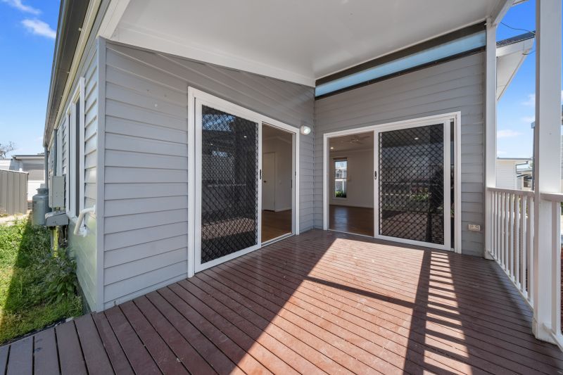 Bright & Spacious Living!