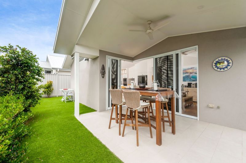 Modern 2 Bedroom Home - Relax and Enjoy!