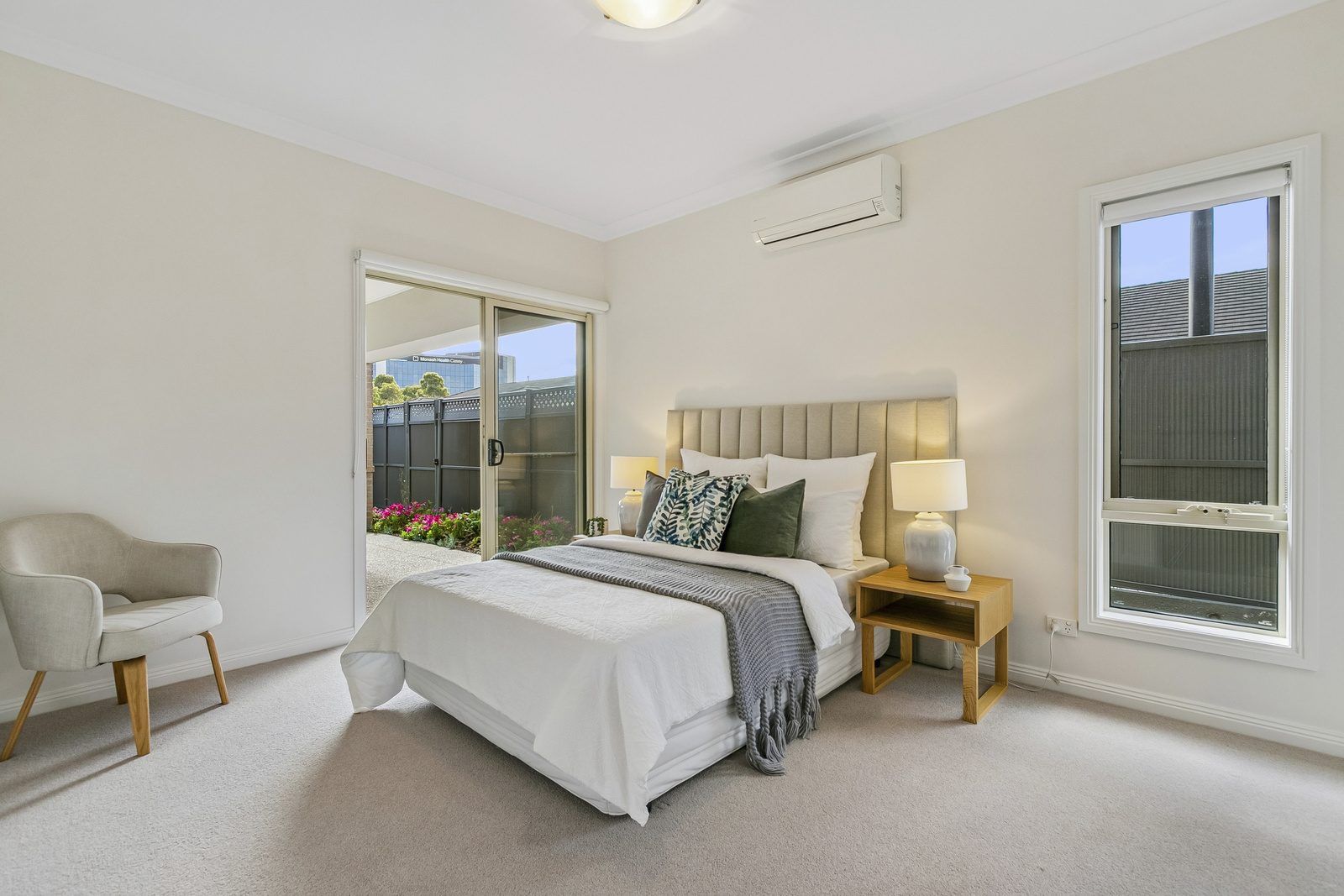 Open Plan Corner Retreat