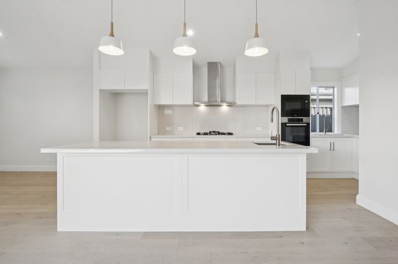 Spacious Retreat with Bushland Views