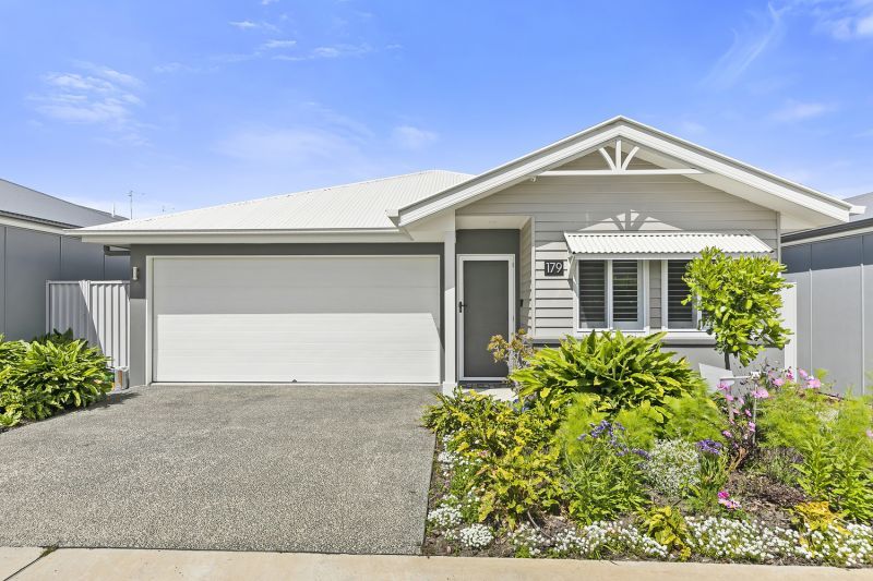 Perfect Location – Move in Ready!