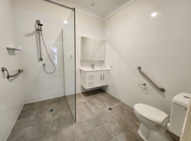 South facing Refurbished Apartment with Chef prepared Meals and Apartment Cleaning included