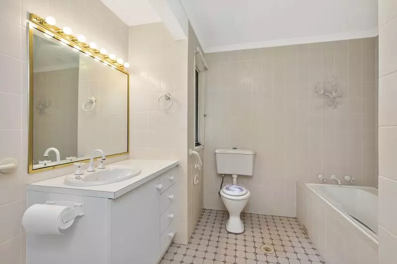 A rare opportunity to access villa style living in a serene and prestigious area of the Southern Highlands.