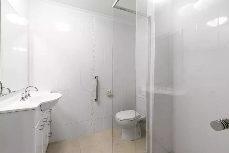 Beautifully presented serviced apartment with chef-prepared meals and cleaning included!