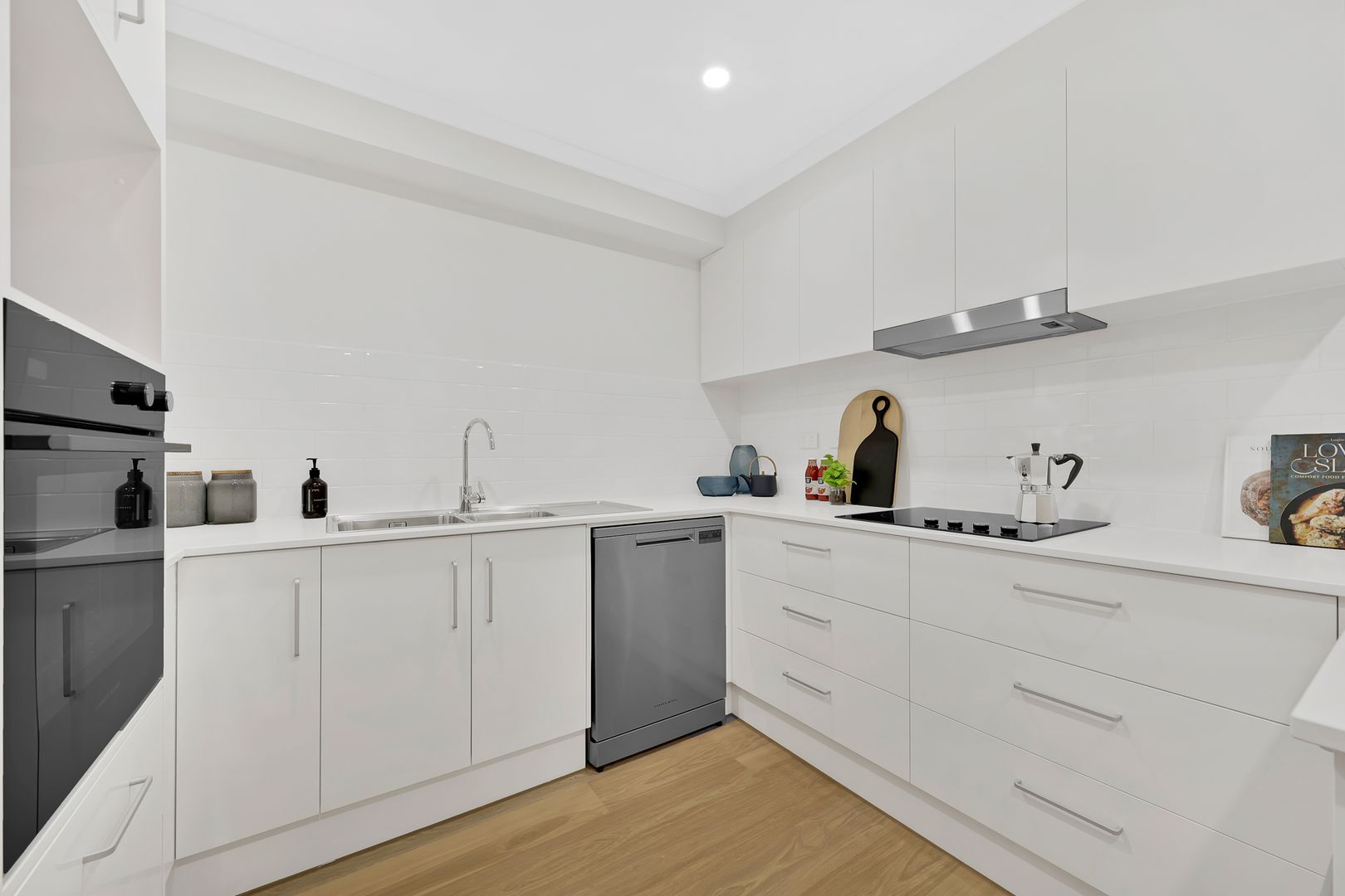 325/ 208 Mcdonalds Road, Epping