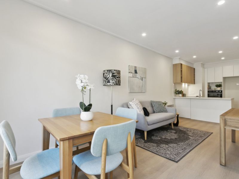 Newly Refurbished Haven with Bright Open Living