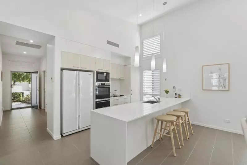 Site 200 - Established Heron