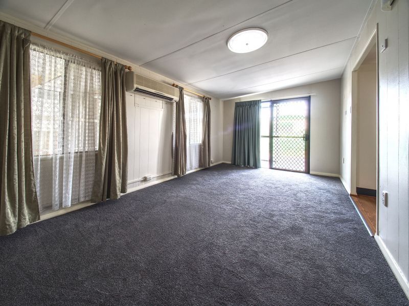 Crystal Waters Estate 106