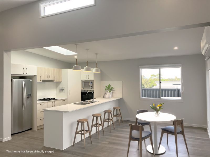 HEAR THE WAVES,SEE THE TREES