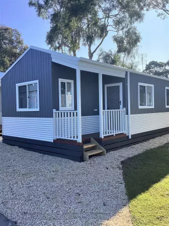 Paynesville Holiday Park - New Two Bedroom Home