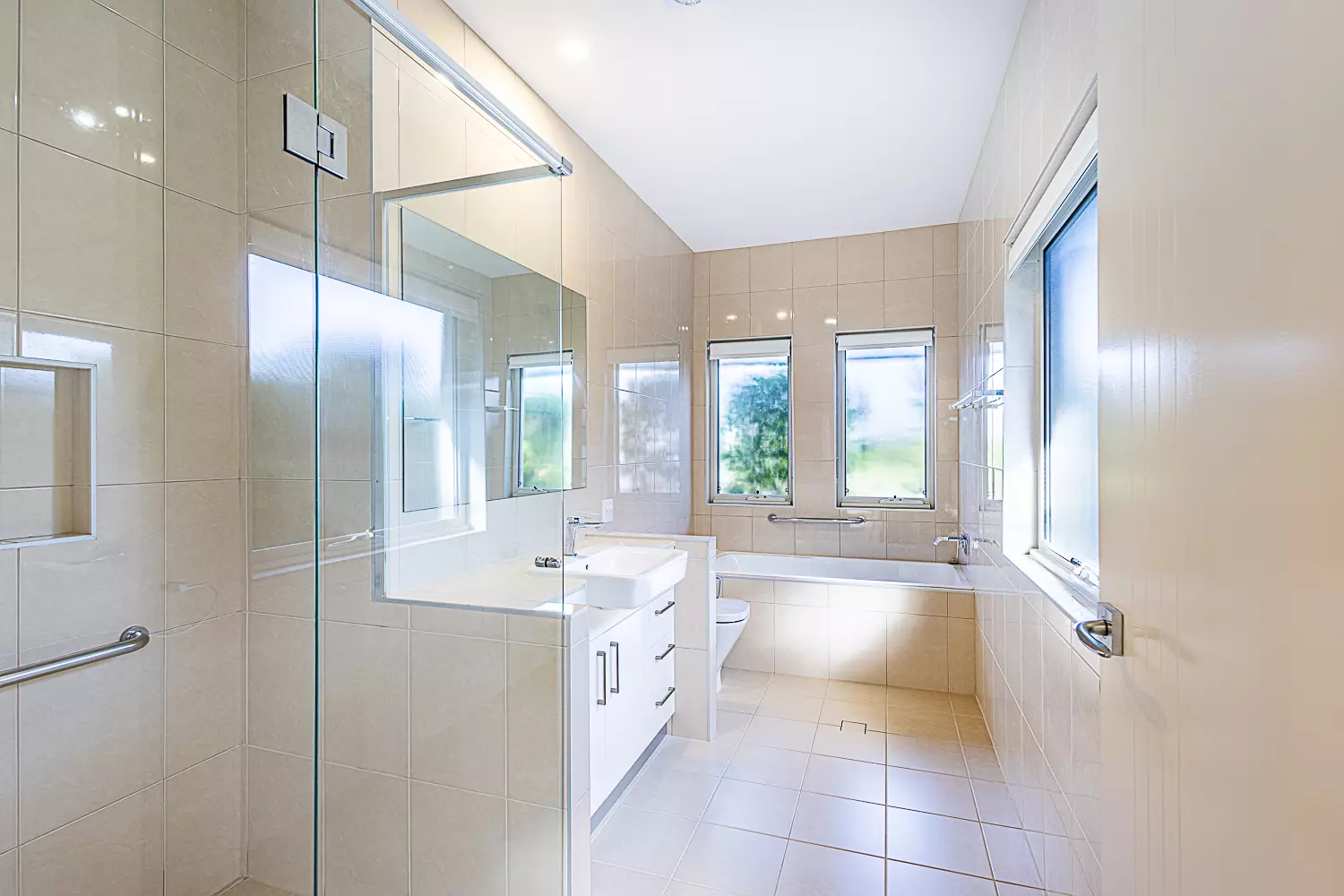 Cezanne II- by Palm Lake Resort Tea Gardens