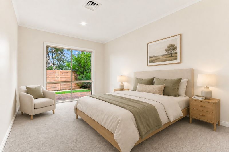 Updated, low-maintenance retirement living!