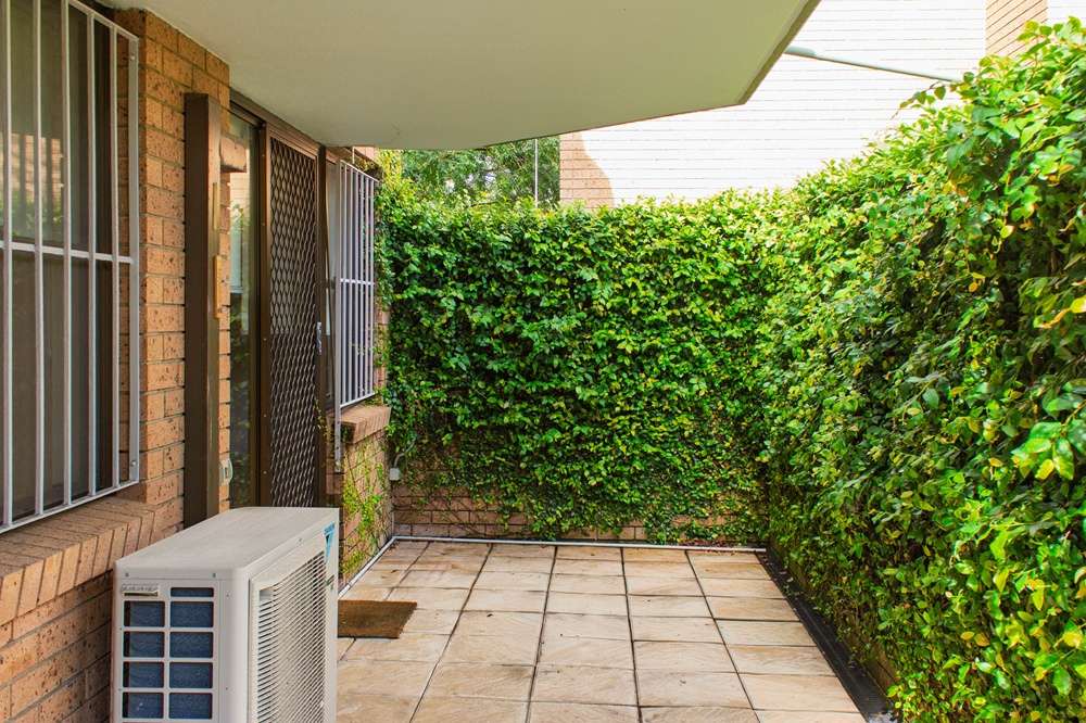 Spacious 2-bedroom apartment for over 65s