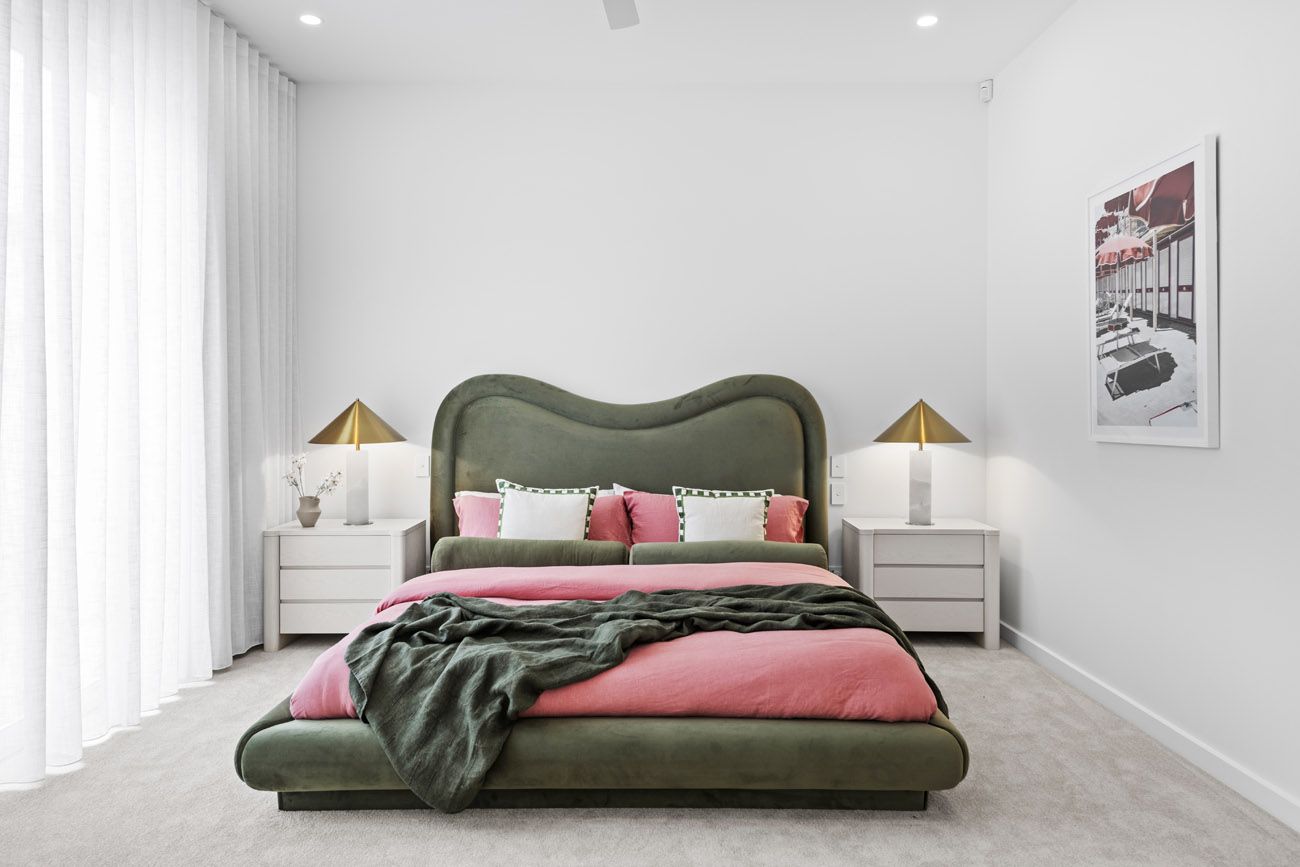 Tusin by Palm Lake Resort Pelican Waters