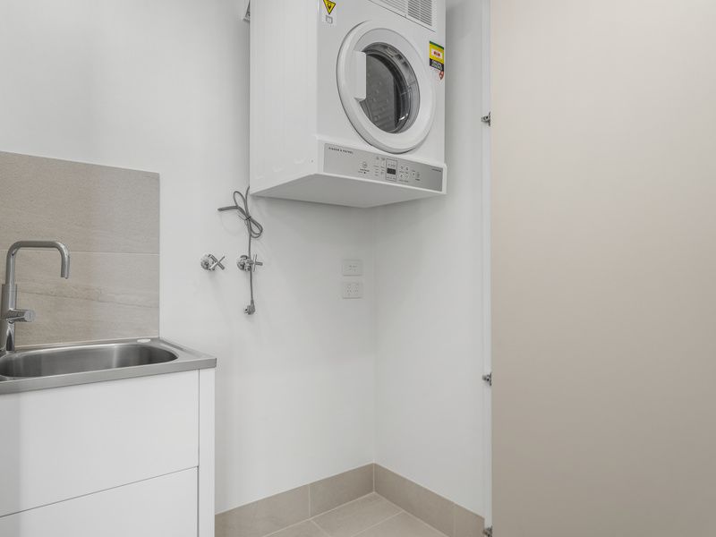 North-Facing Retreat - 'Eagle' Floorplan Design