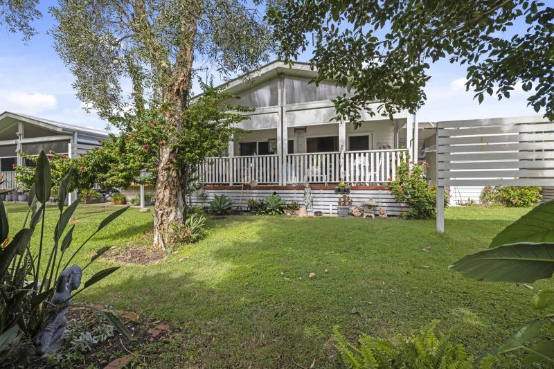 Lush Surrounds – Two Bedroom Home + Study