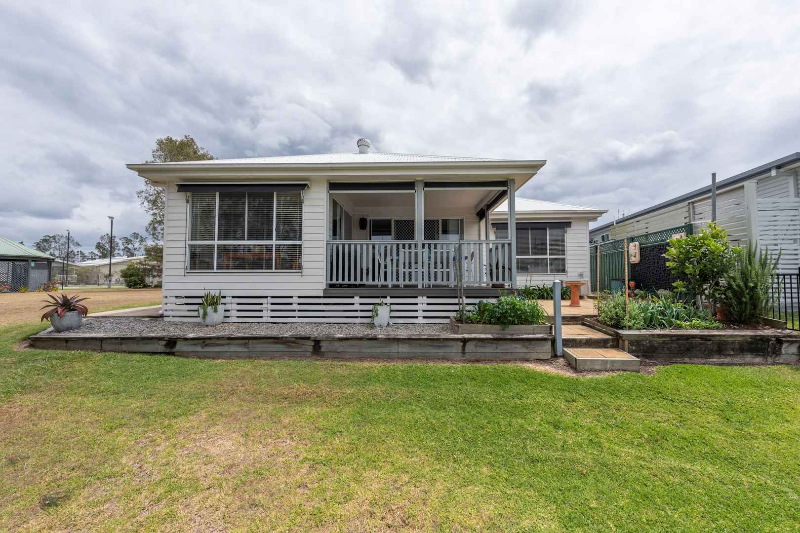 Palm Lake Yamba - Uninterrupted Water Views